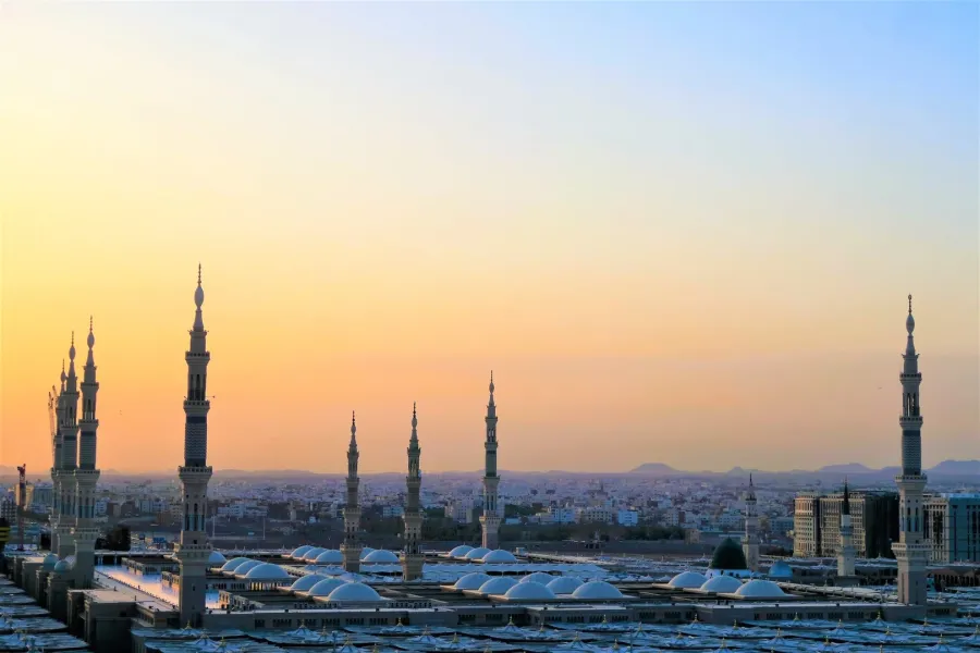 العربية